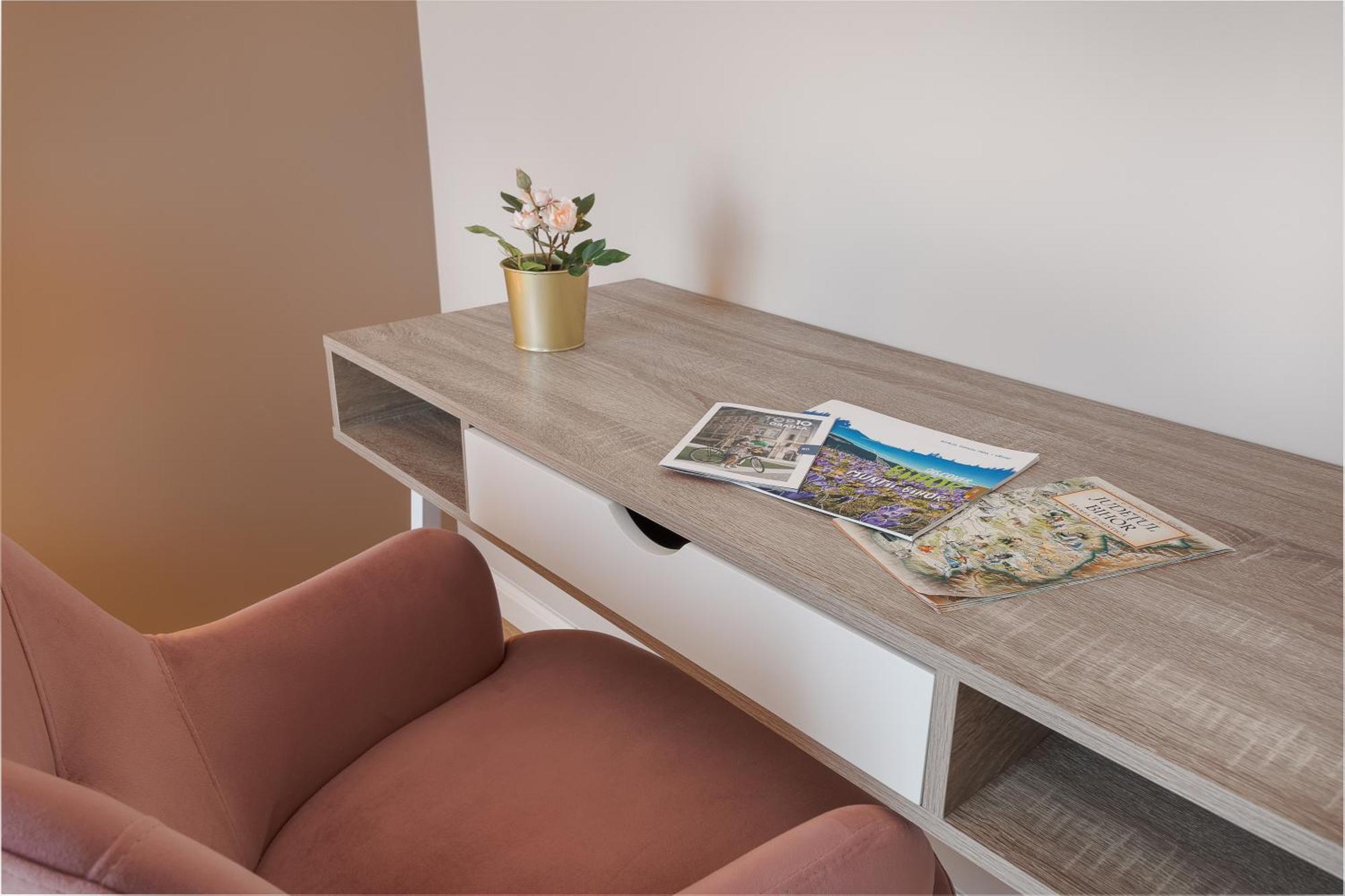 Warm Flat Leilighet Oradea Eksteriør bilde